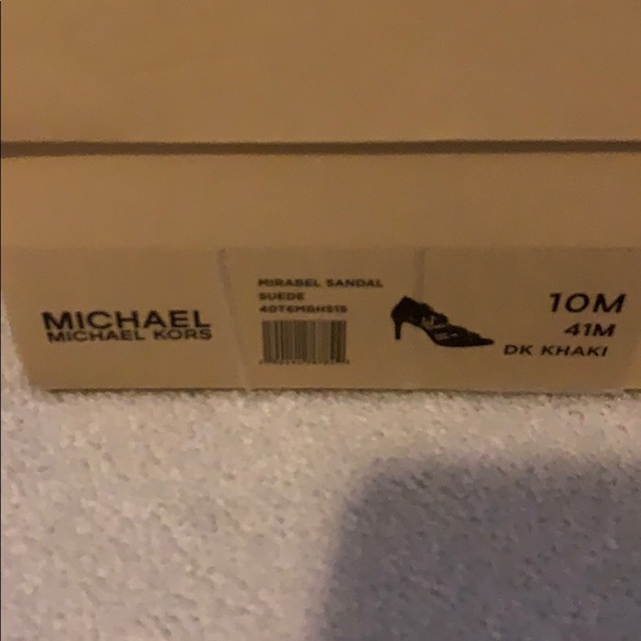 Michael Kors Heels - Picture 2 of 4